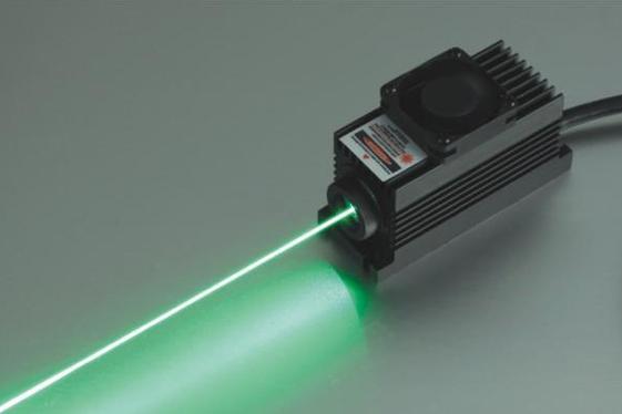 量子点超短脉冲激光器：锁模机制与脉冲宽度压缩