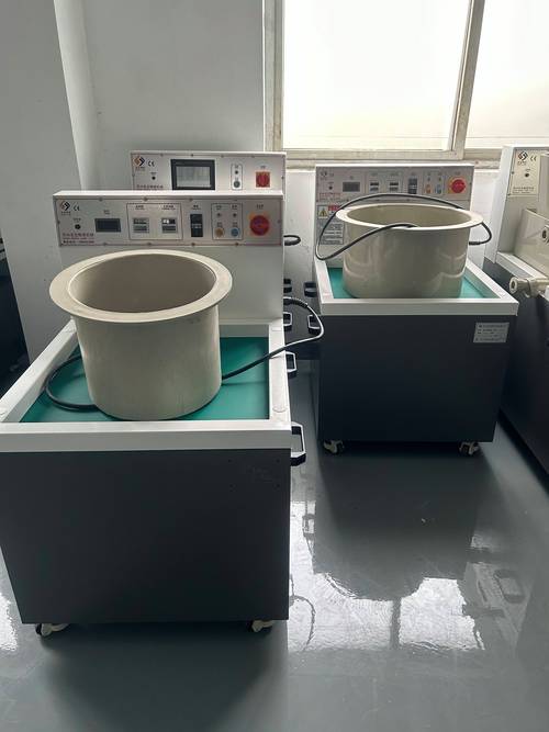 磁流体抛光工艺改进：提高零件加工精度